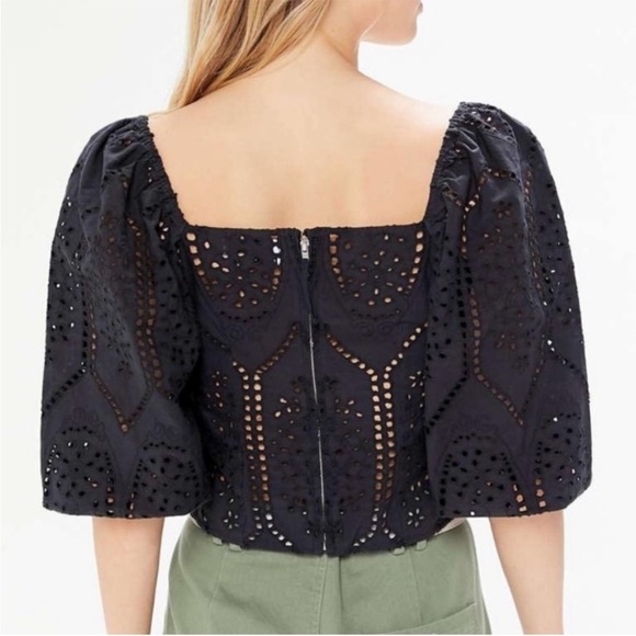 Urban Outfitters Stella Eyelet cropped Puff Sleeve Top size Large - Picture 6 of 6